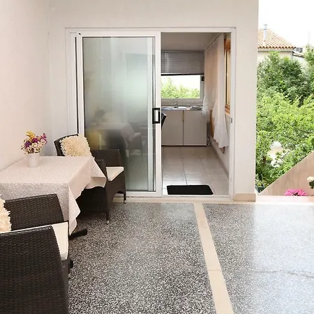 Nina Apartment *