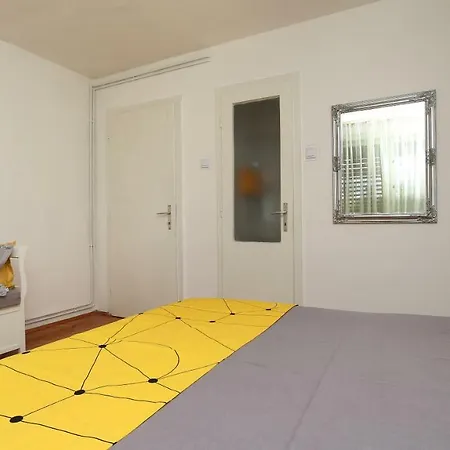 Nina Apartment